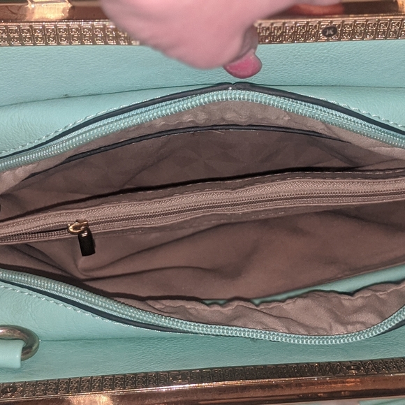 Satchel Cross Body  - Picture 5 of 11